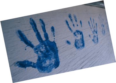 Was vielen Menschen nicht bewusst ist, ist, dass die Welt von morgen genau das sein wird, was die Erwachsenen von heute daraus machen, entsprechend dem, wofür sie sich entscheiden, was sie der nächsten Generation mitgeben oder nicht. -Von David Brandt Berg